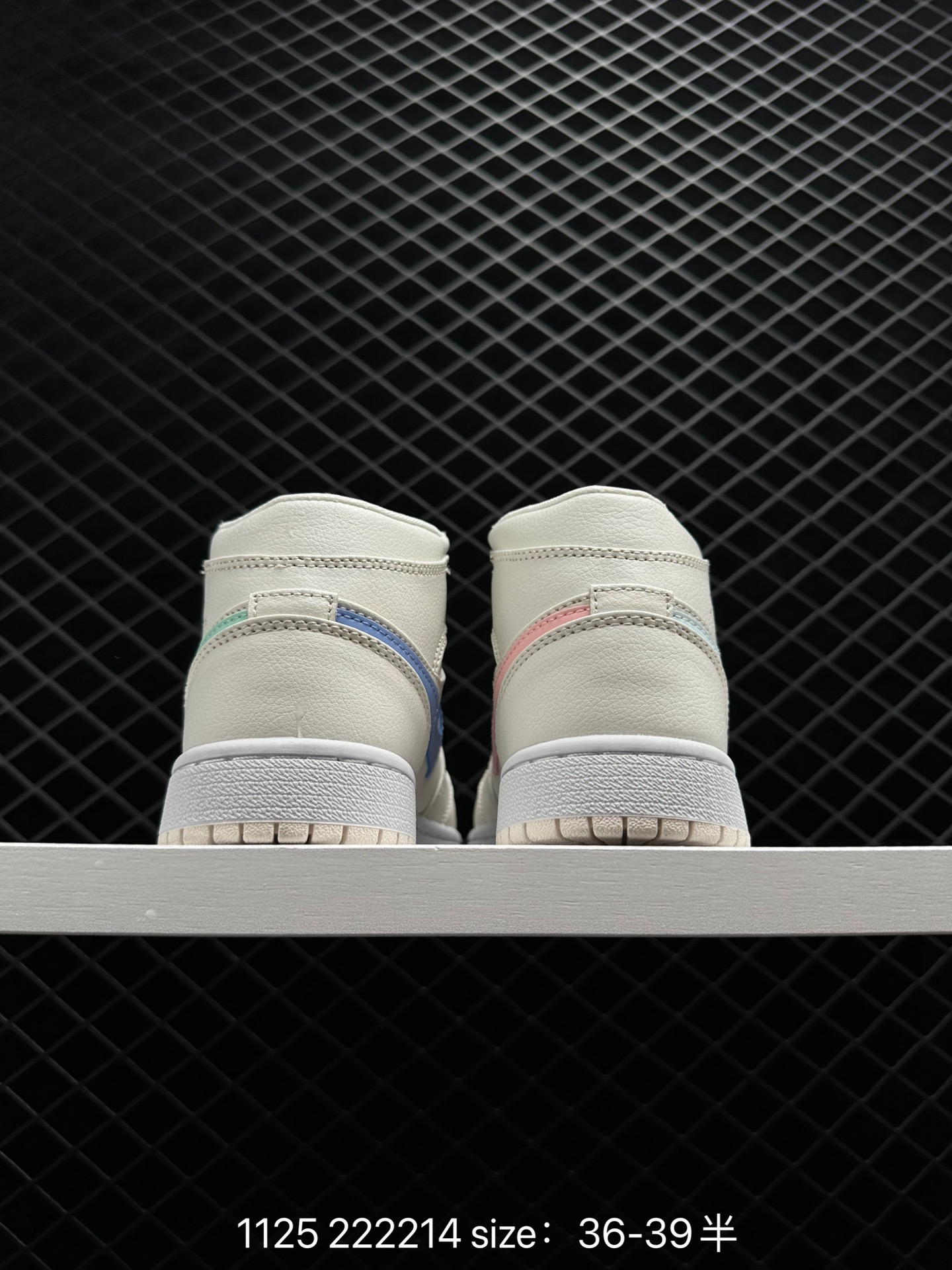 Nike Air Jordan 1 Retro Mid OG 